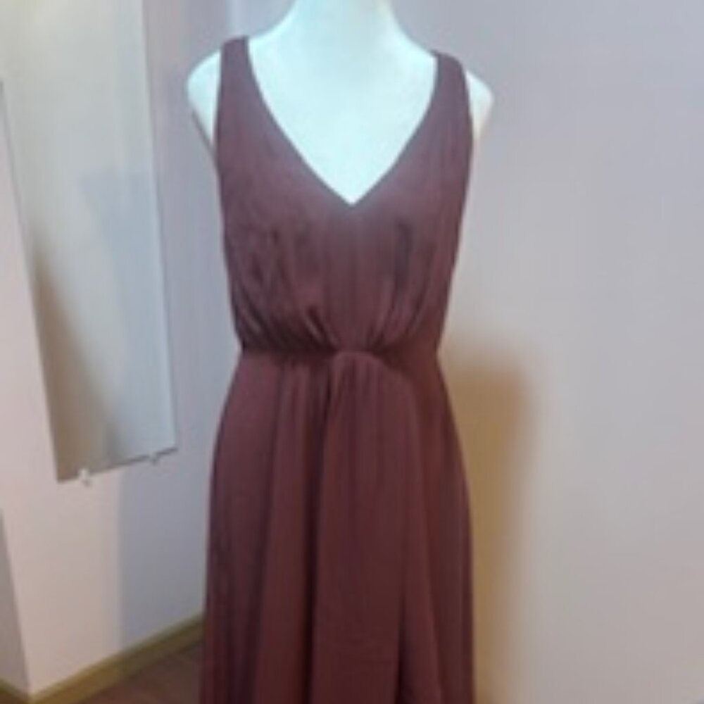 Vera Wang, Size 6, Wine colored dress